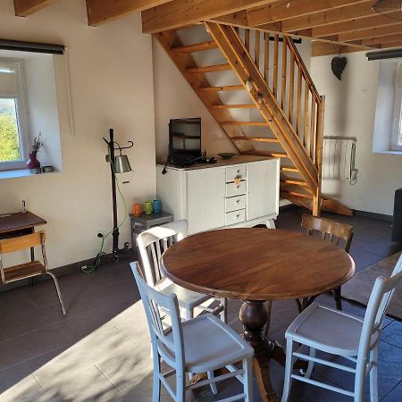 Gite De La Meille Chamalières-sur-Loir Bagian luar foto